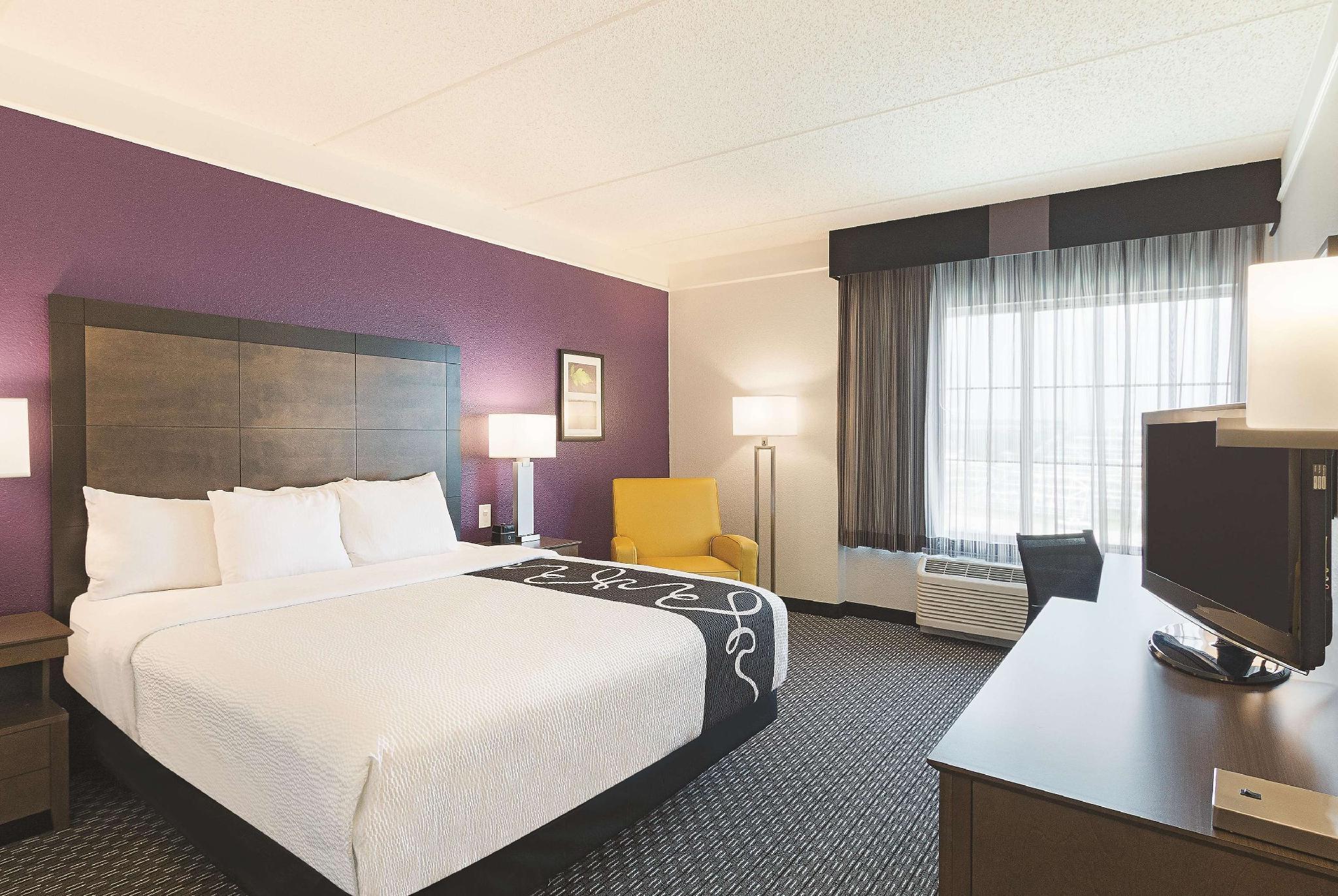 La Quinta By Wyndham Arlington North 6 Flags Dr Hotell Exteriör bild