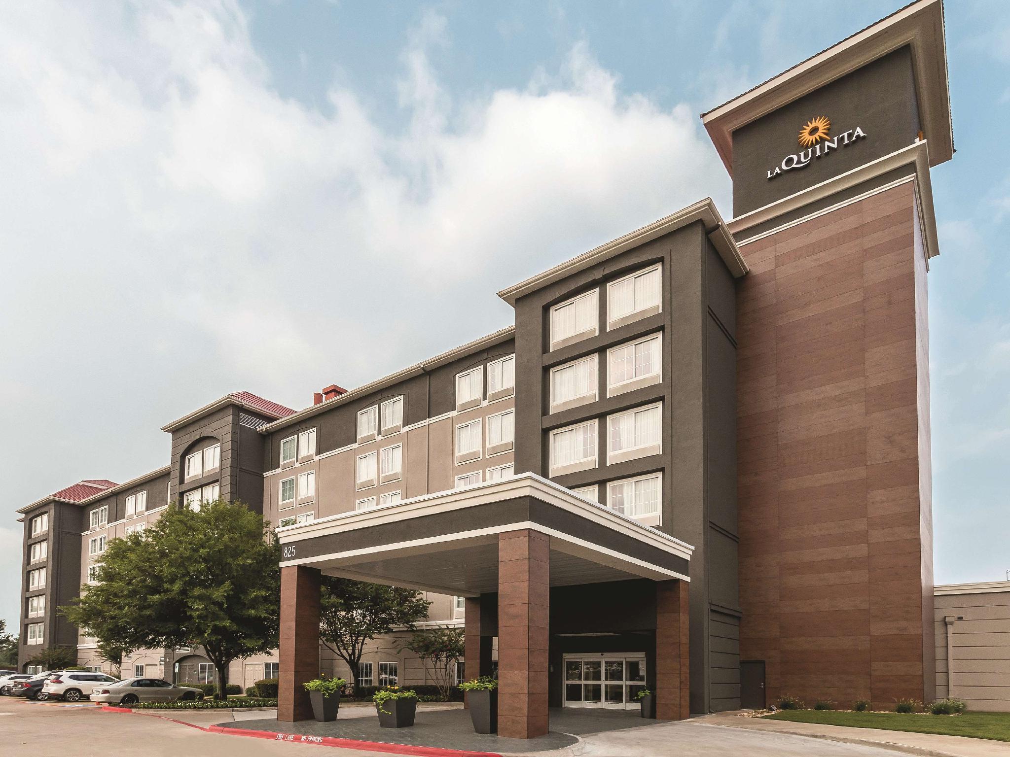 La Quinta By Wyndham Arlington North 6 Flags Dr Hotell Exteriör bild