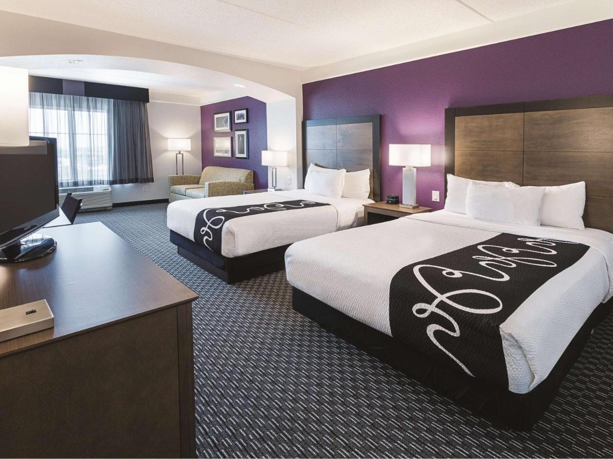 La Quinta By Wyndham Arlington North 6 Flags Dr Hotell Exteriör bild
